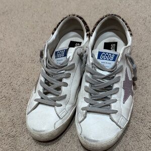 Golden Goose White Sneakers with Gray Laces and Pink Star